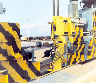 Detail of the lifting device system and channel in a BELTLEX® sytem