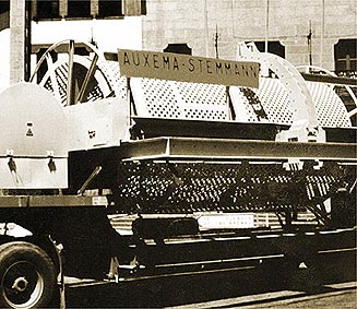 Transport of a cable reel for scraper machine (1976)